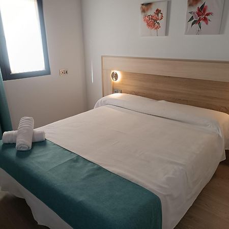 Apartamentos Turisticos Avila Puerta De La Santa 2-1 Ávila Exterior foto