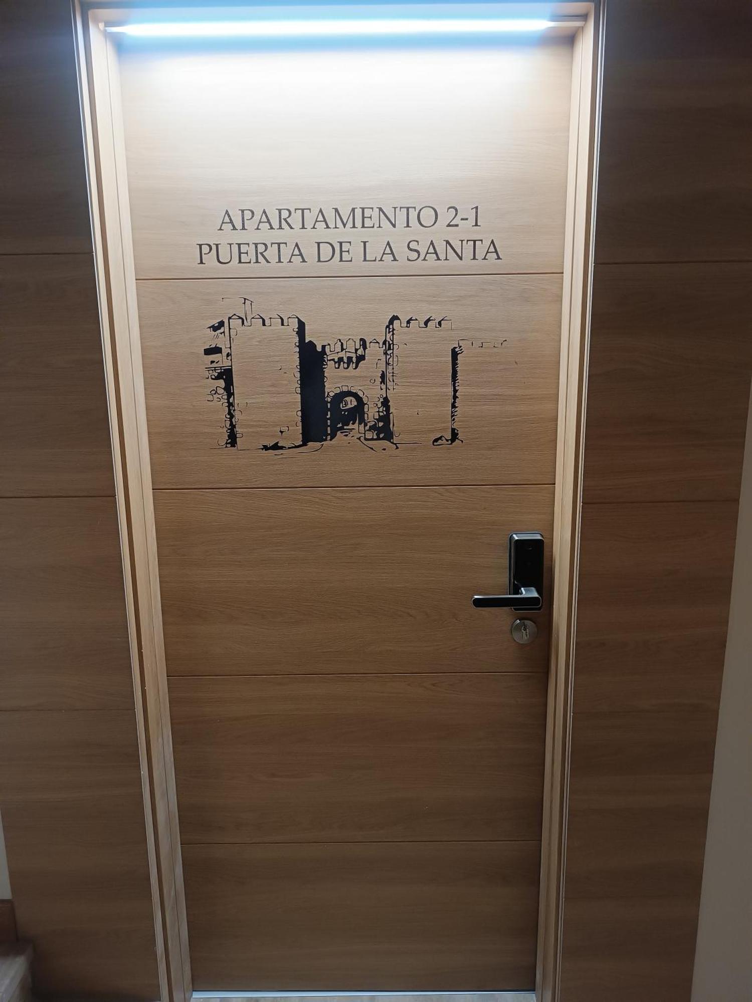 Apartamentos Turisticos Avila Puerta De La Santa 2-1 Ávila Exterior foto